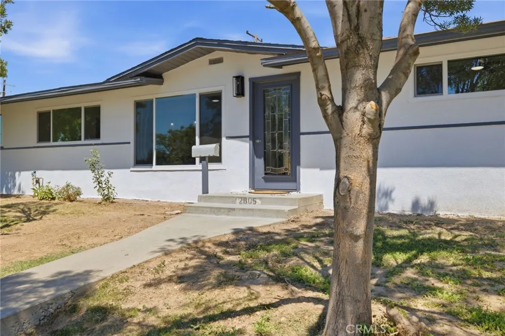 2805 Haley Street Bakersfield, CA 93305