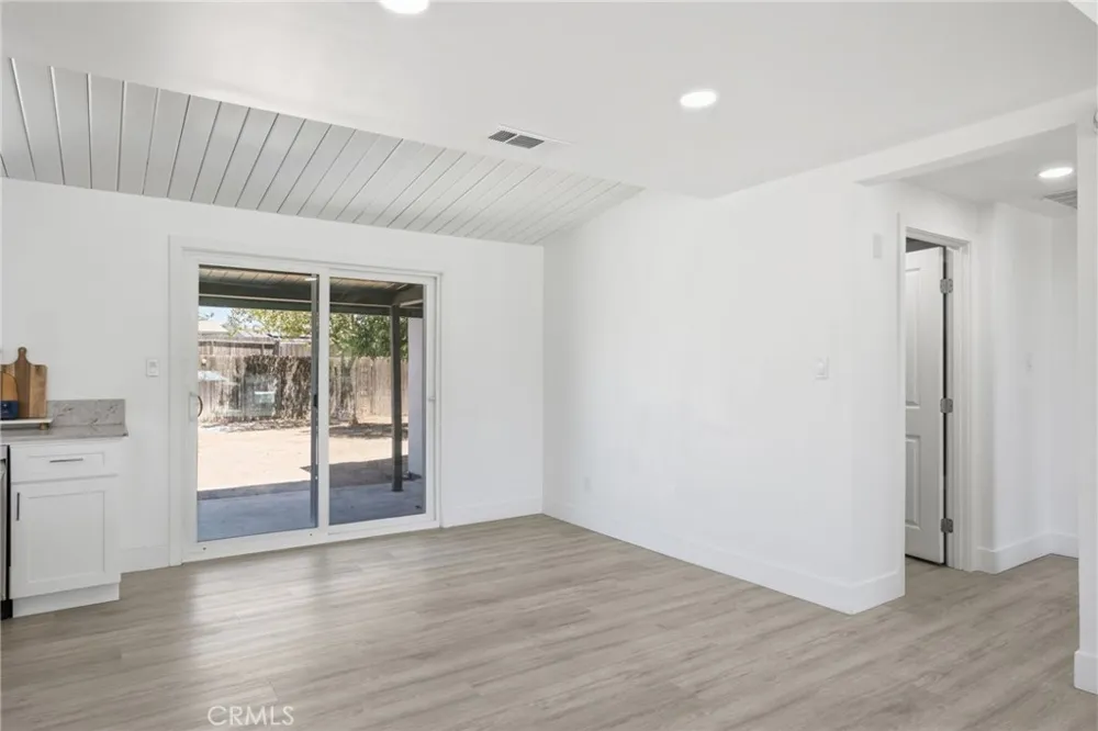 2805 Haley Street Bakersfield, CA 93305