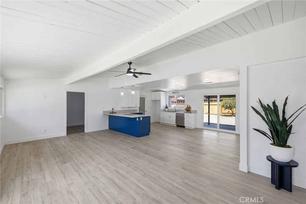 2805 Haley Street Bakersfield, CA 93305