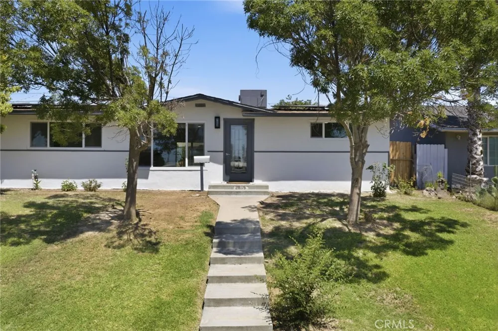 2805 Haley Street Bakersfield, CA 93305