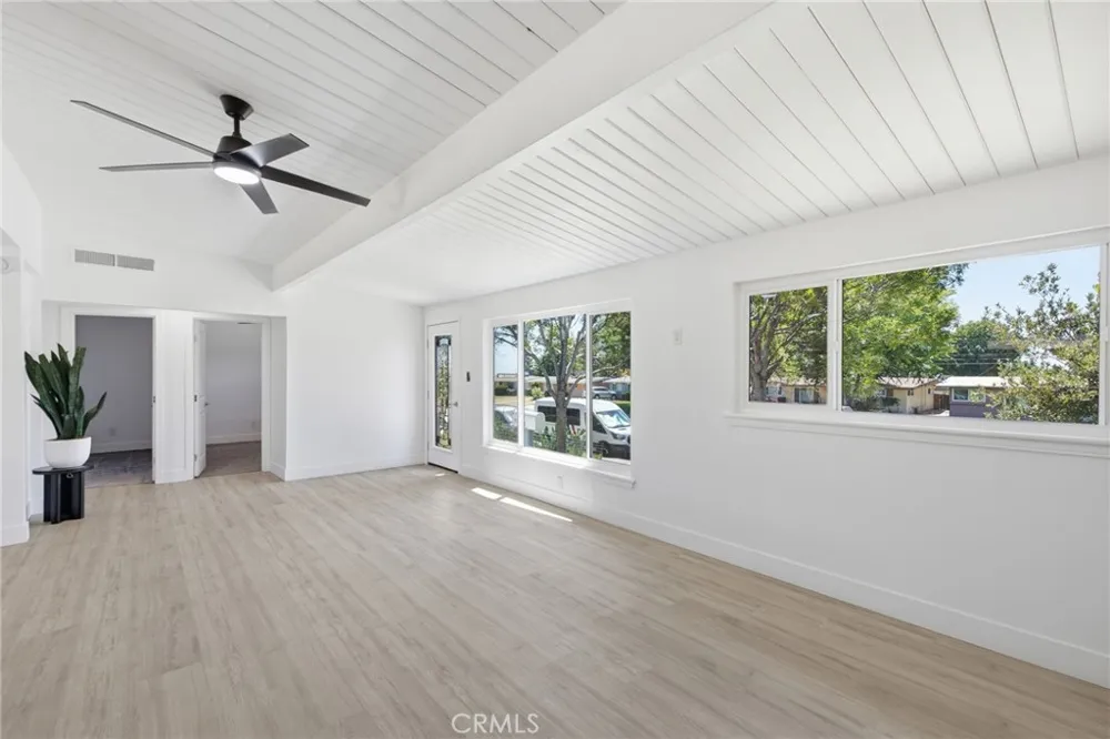2805 Haley Street Bakersfield, CA 93305