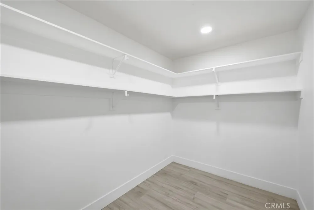 2805 Haley Street Bakersfield, CA 93305