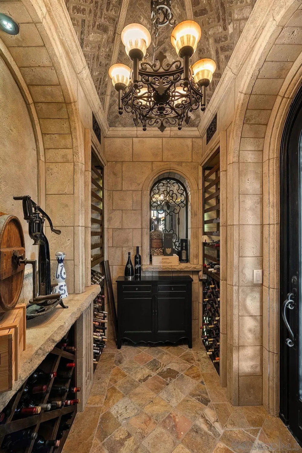 8619 Via Rancho Cielo Rancho Santa Fe, CA 92067