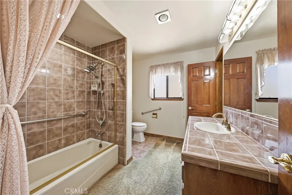 1338 Estes Santa Maria, CA 93454