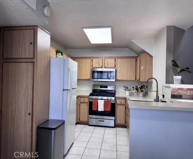 964 W Arrow #A Upland, CA 91786