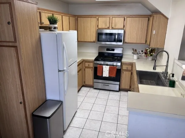 964 W Arrow #A Upland, CA 91786
