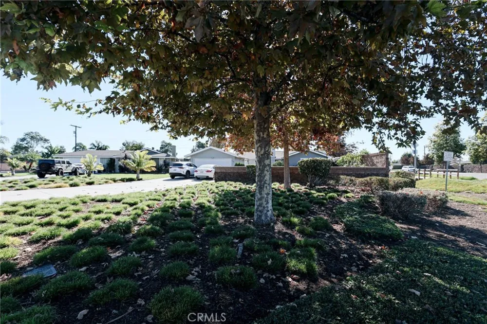 2186 W Huntington Anaheim, CA 92801