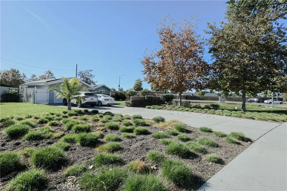 2186 W Huntington Anaheim, CA 92801