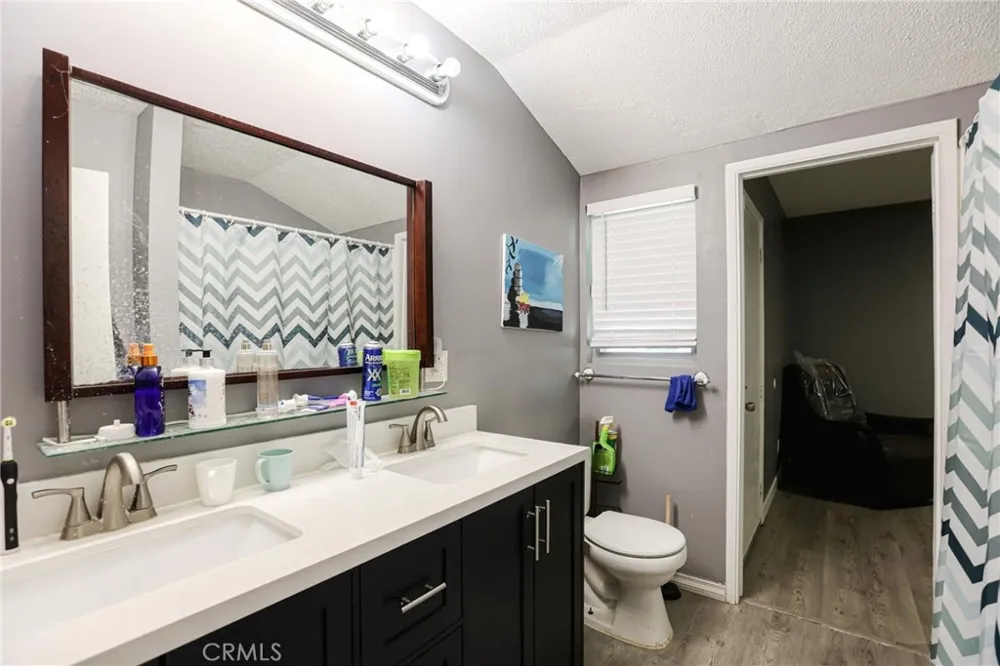2186 W Huntington Anaheim, CA 92801