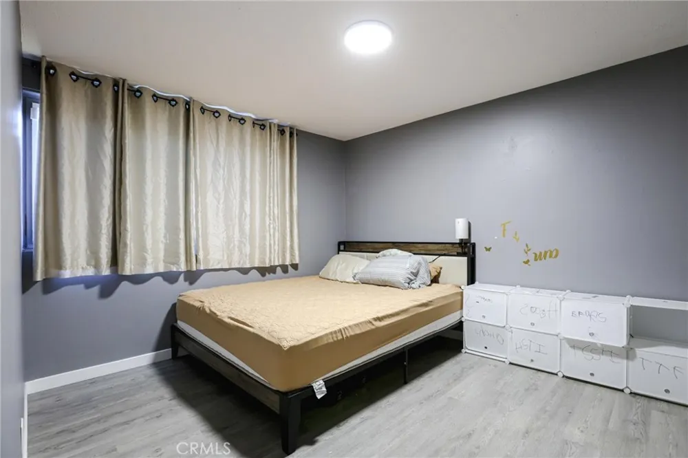 2186 W Huntington Anaheim, CA 92801