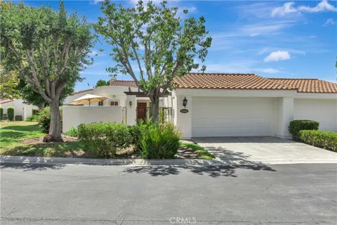 32065 Via Flores
