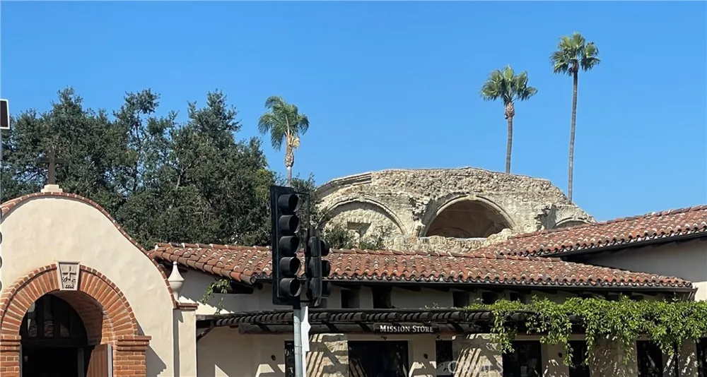 32065 Via Flores San Juan Capistrano, CA 92675