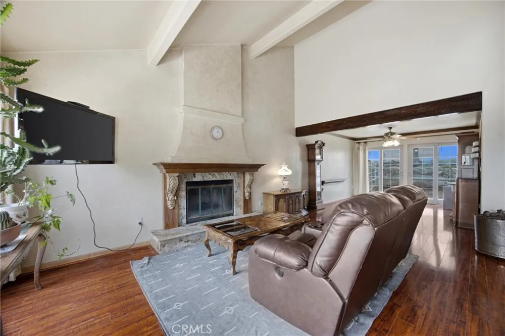 26001 Bear Valley Tehachapi, CA 93561