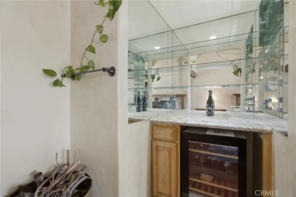26001 Bear Valley Tehachapi, CA 93561