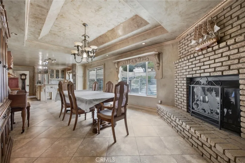 26001 Bear Valley Tehachapi, CA 93561