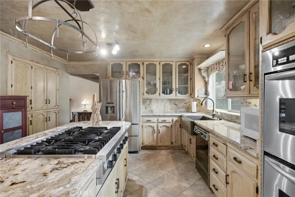 26001 Bear Valley Tehachapi, CA 93561