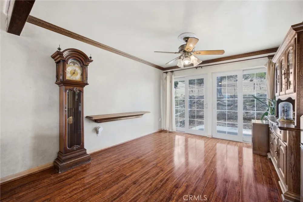 26001 Bear Valley Tehachapi, CA 93561