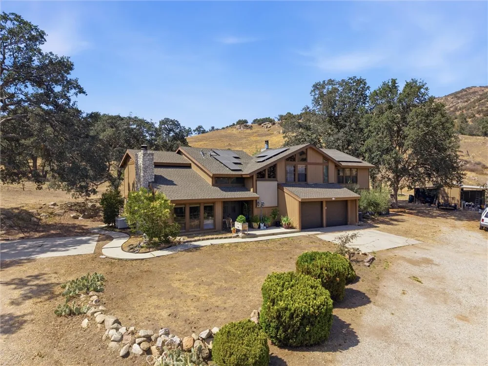 26001 Bear Valley Tehachapi, CA 93561