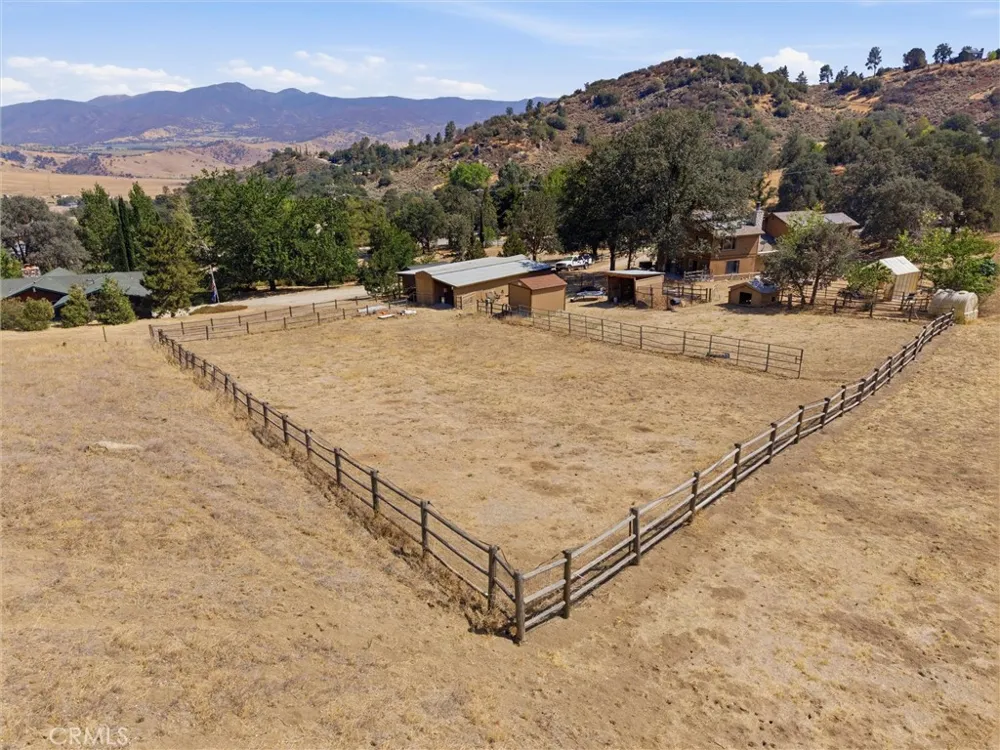 26001 Bear Valley Tehachapi, CA 93561