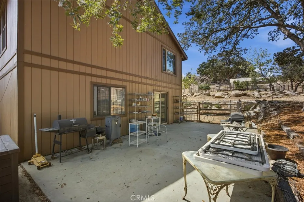 26001 Bear Valley Tehachapi, CA 93561