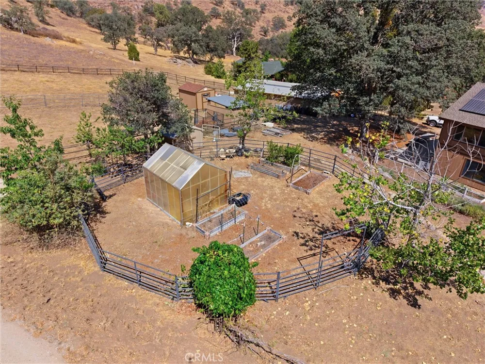 26001 Bear Valley Tehachapi, CA 93561