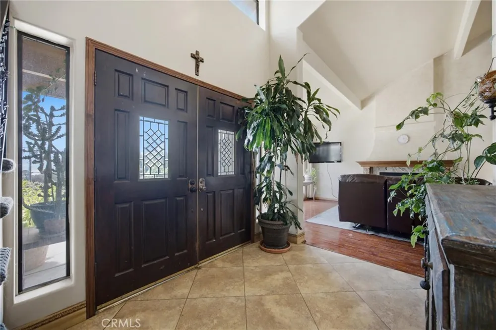 26001 Bear Valley Tehachapi, CA 93561