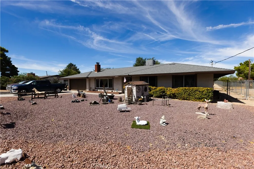 14078 Choco Apple Valley, CA 92307