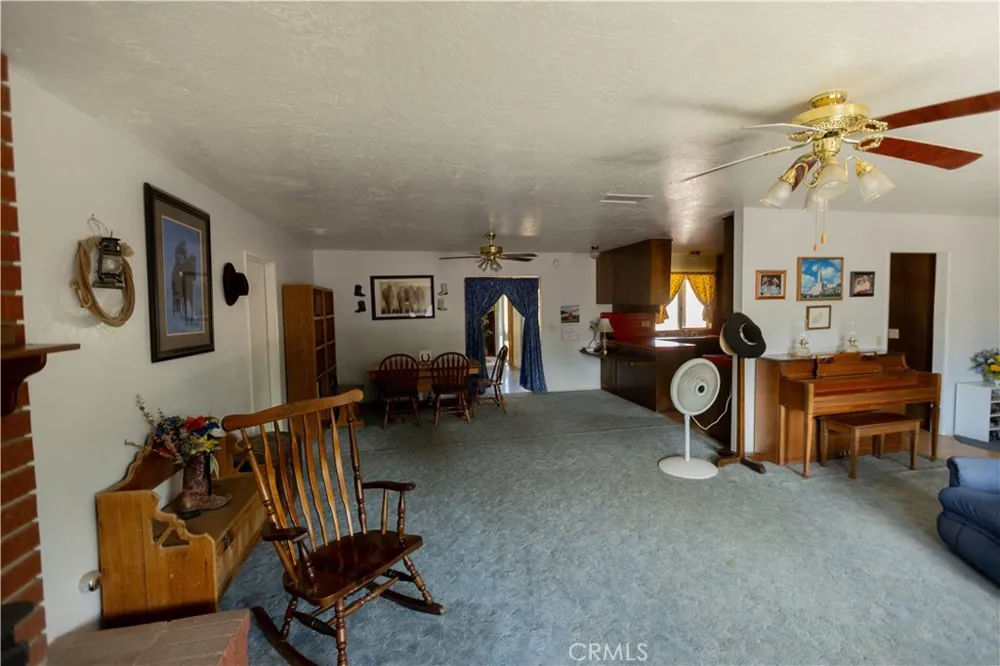 14078 Choco Apple Valley, CA 92307