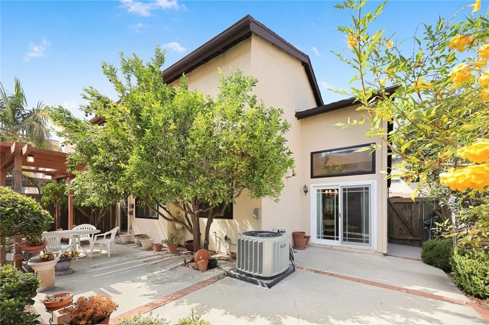 2036 Pepperwood Duarte, CA 91010