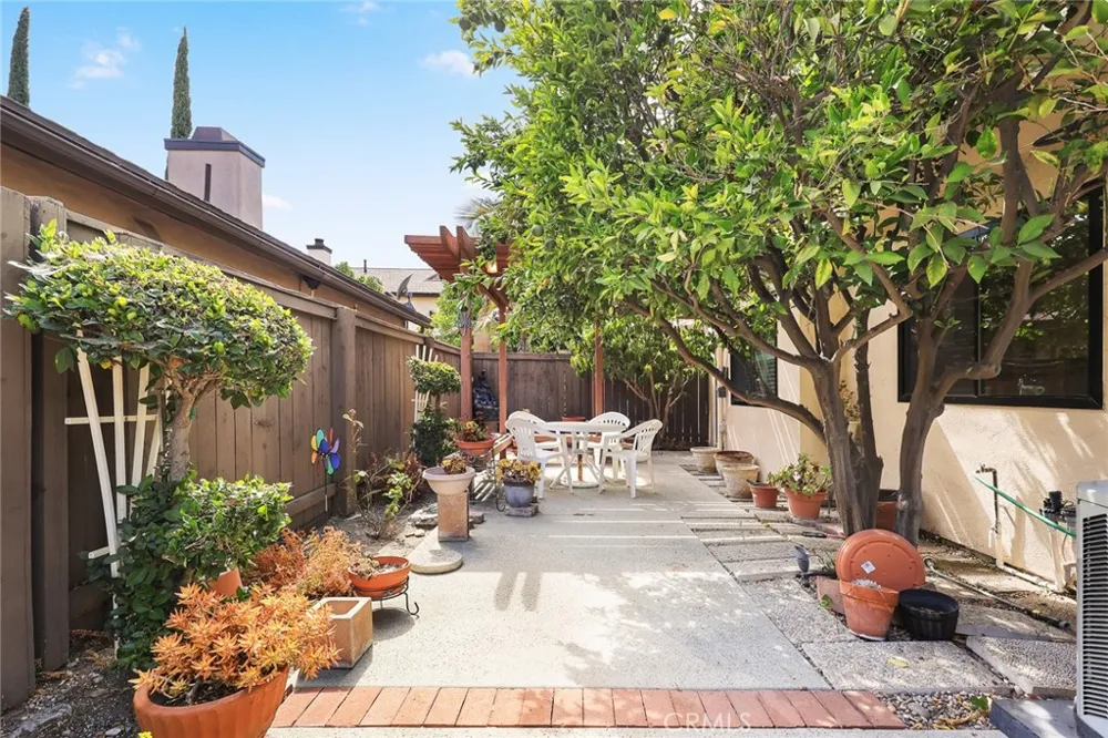 2036 Pepperwood Duarte, CA 91010