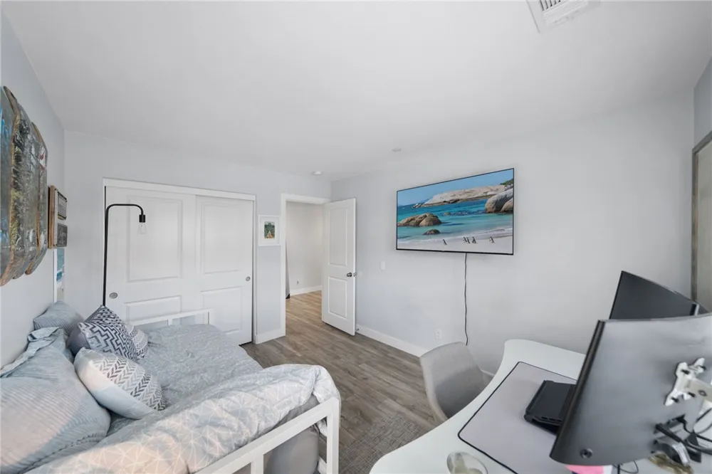 24150 Lavender Lake Elsinore, CA 92532