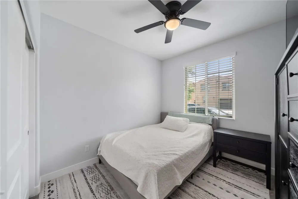 24150 Lavender Lake Elsinore, CA 92532
