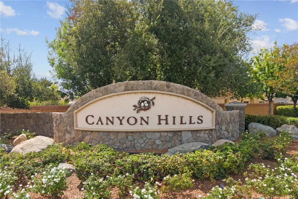 24150 Lavender Lake Elsinore, CA 92532