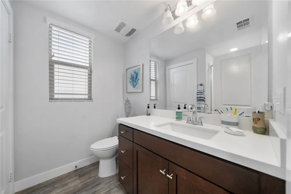 24150 Lavender Lake Elsinore, CA 92532