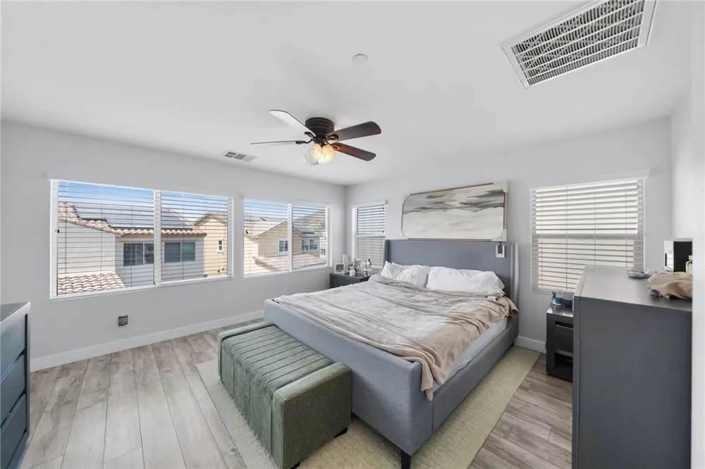 24150 Lavender Lake Elsinore, CA 92532