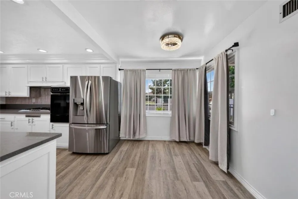 16003 Dearborn Street North Hills, CA 91343