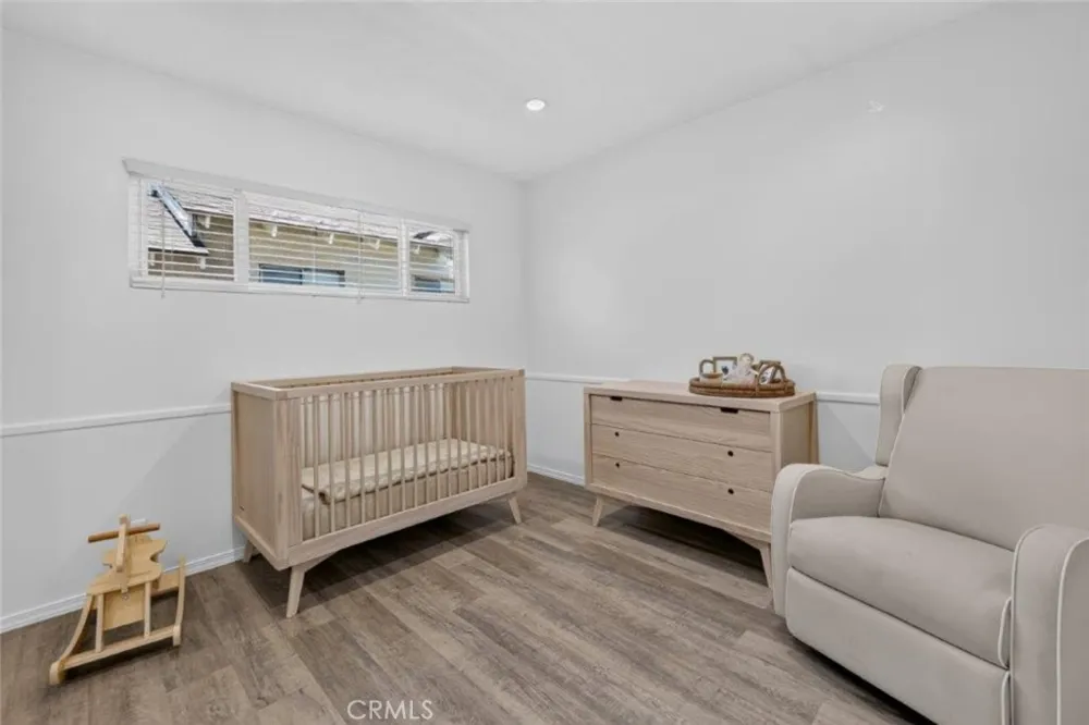 16003 Dearborn Street North Hills, CA 91343