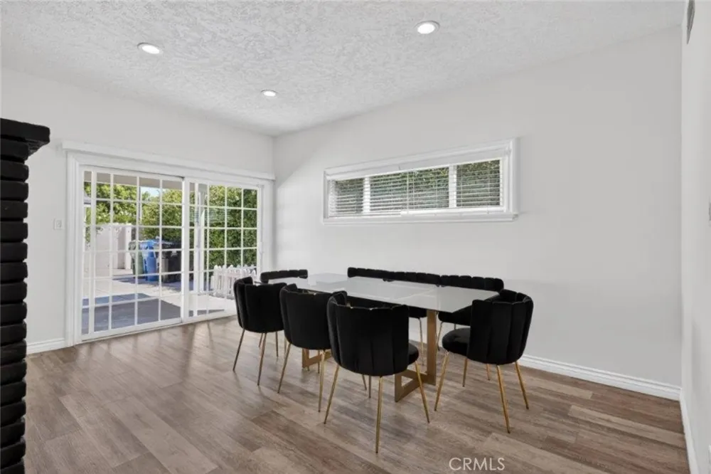 16003 Dearborn Street North Hills, CA 91343