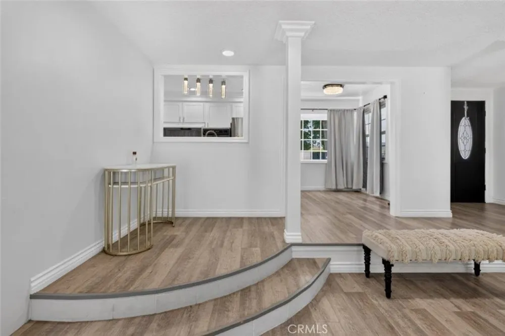 16003 Dearborn Street North Hills, CA 91343