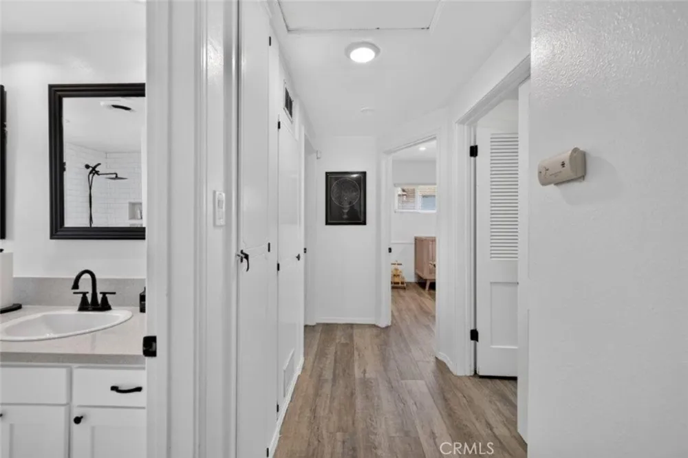 16003 Dearborn Street North Hills, CA 91343