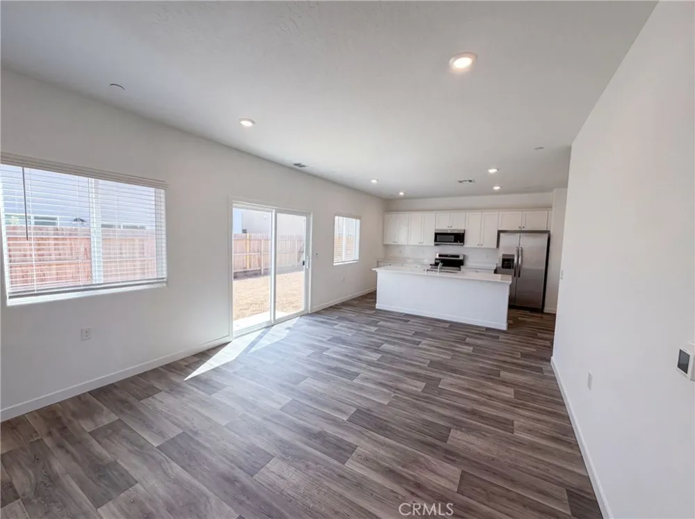 4496 Bellaire Clovis, CA 93619