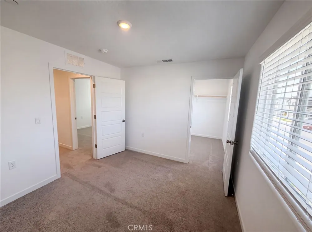 4496 Bellaire Clovis, CA 93619