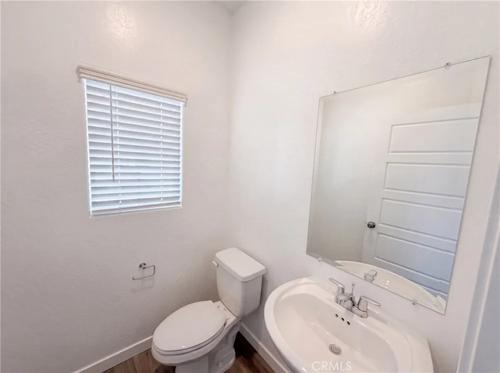 4496 Bellaire Clovis, CA 93619
