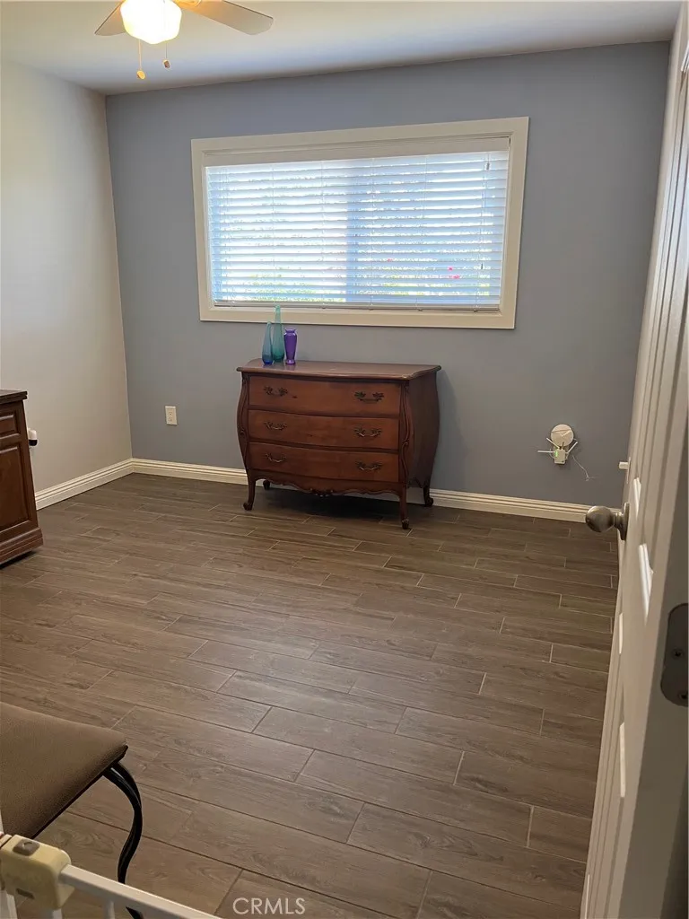 62 E Calle La Sombra Camarillo, CA 93010