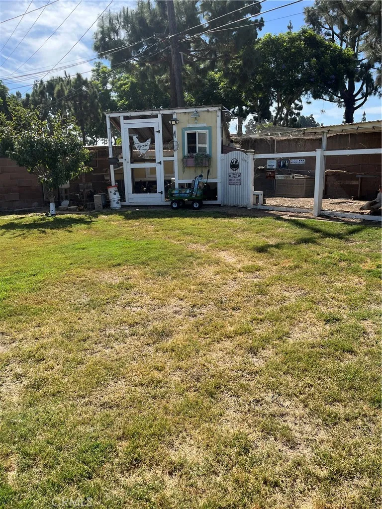 62 E Calle La Sombra Camarillo, CA 93010