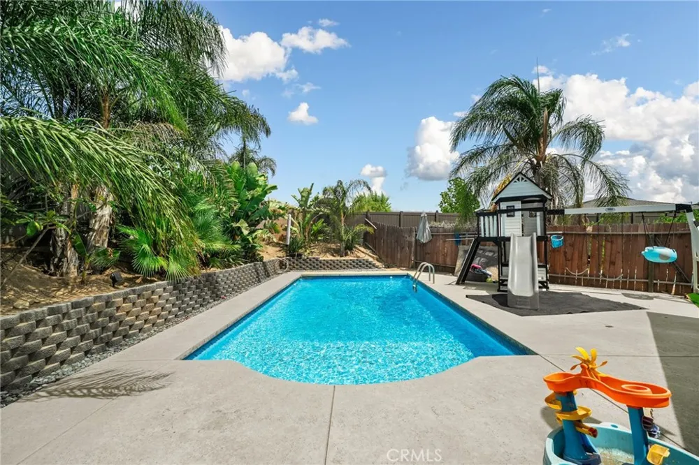 9954 Albany Rancho Cucamonga, CA 91701