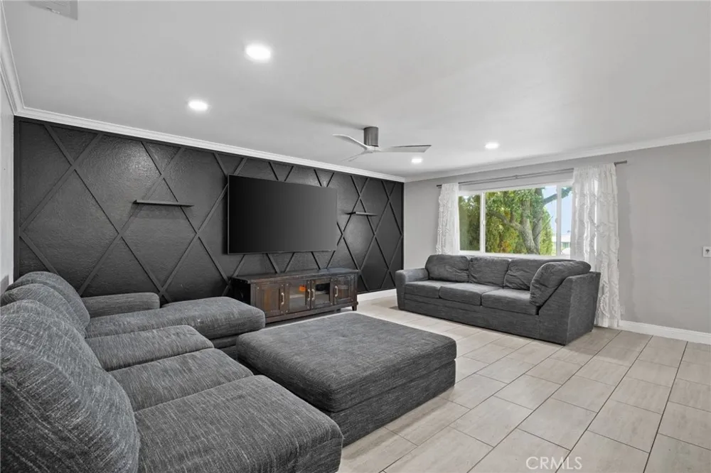 9954 Albany Rancho Cucamonga, CA 91701