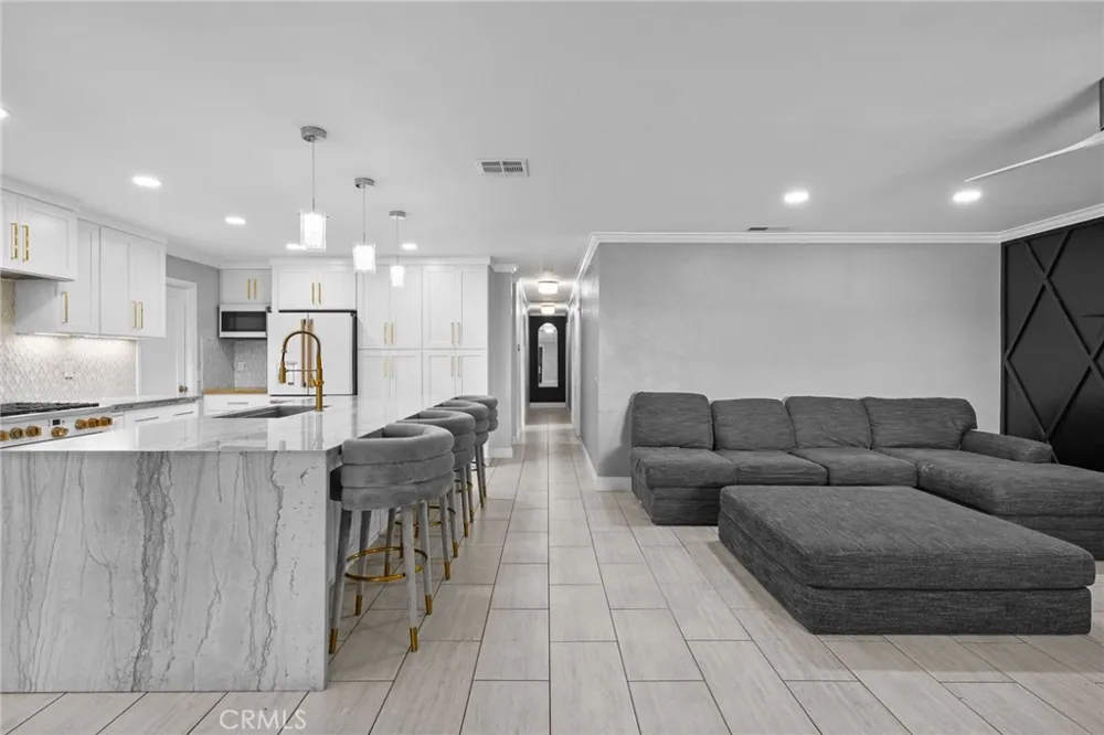 9954 Albany Rancho Cucamonga, CA 91701