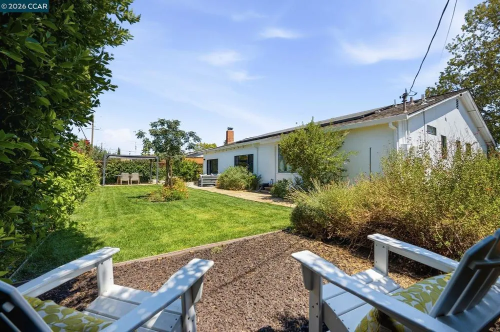 1739 Woodcrest Dr Concord, CA 94521