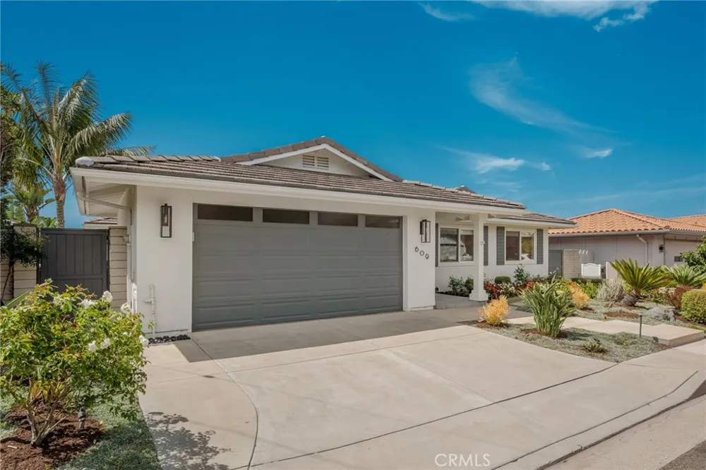 609 Avenida Teresa San Clemente, CA 92672